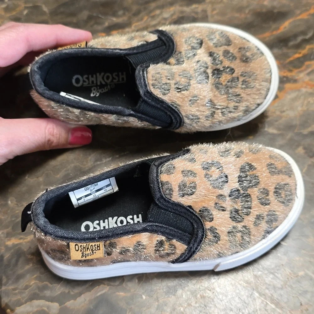 Oshkosh Bgosh Animal Print Slip On‎ Shoes Size 7